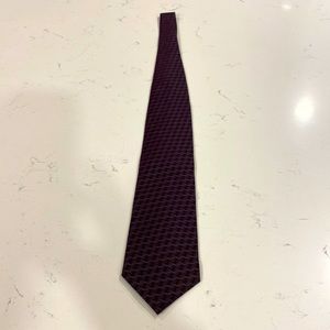 Brand new with tags, 100% Italian silk tie.